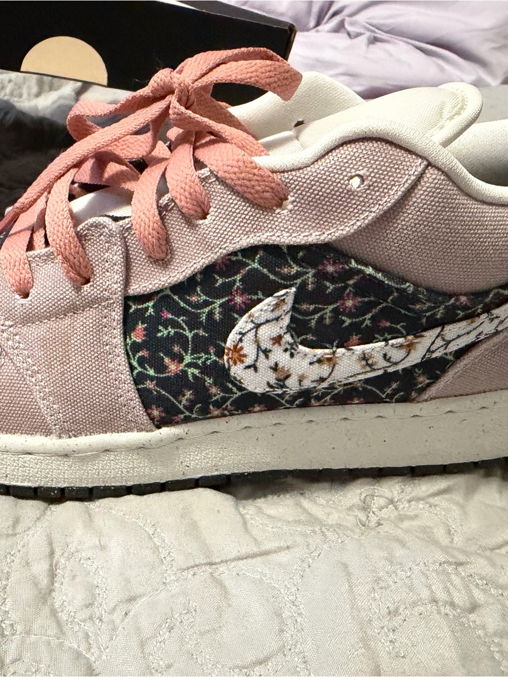 Nike Air Jordan 1 Low SE GS Floral FJ3445-001 Size 7Y Women’s 8.5 w/ Box